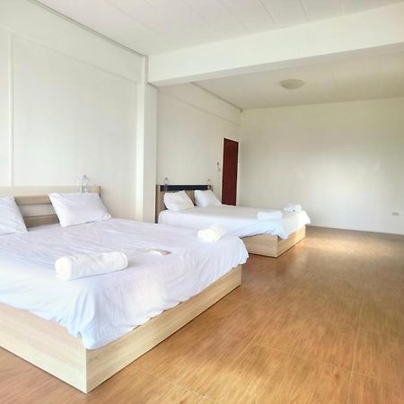 Отель 115 Townhouse Ban Khlong Krang Экстерьер фото
