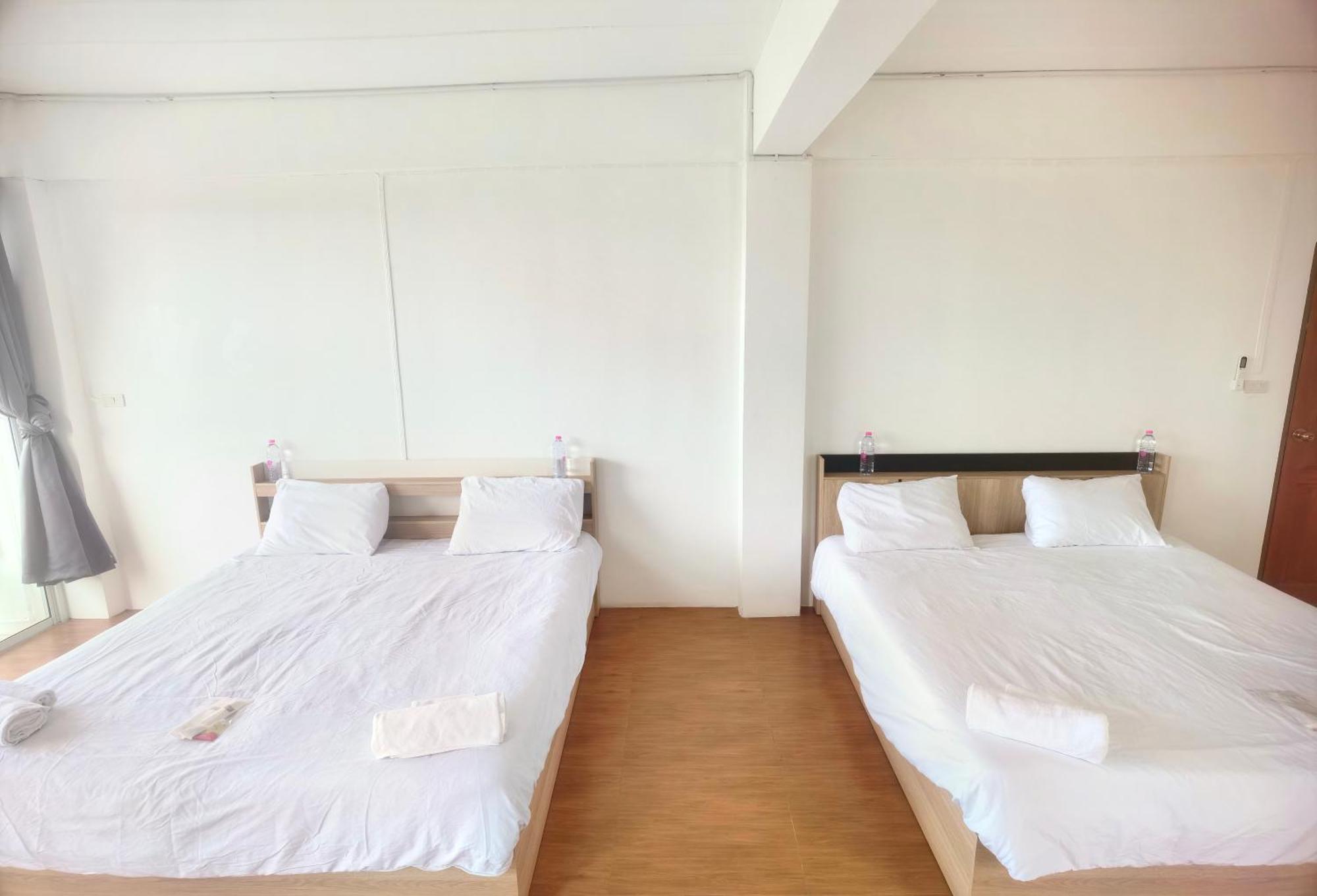 Отель 115 Townhouse Ban Khlong Krang Экстерьер фото