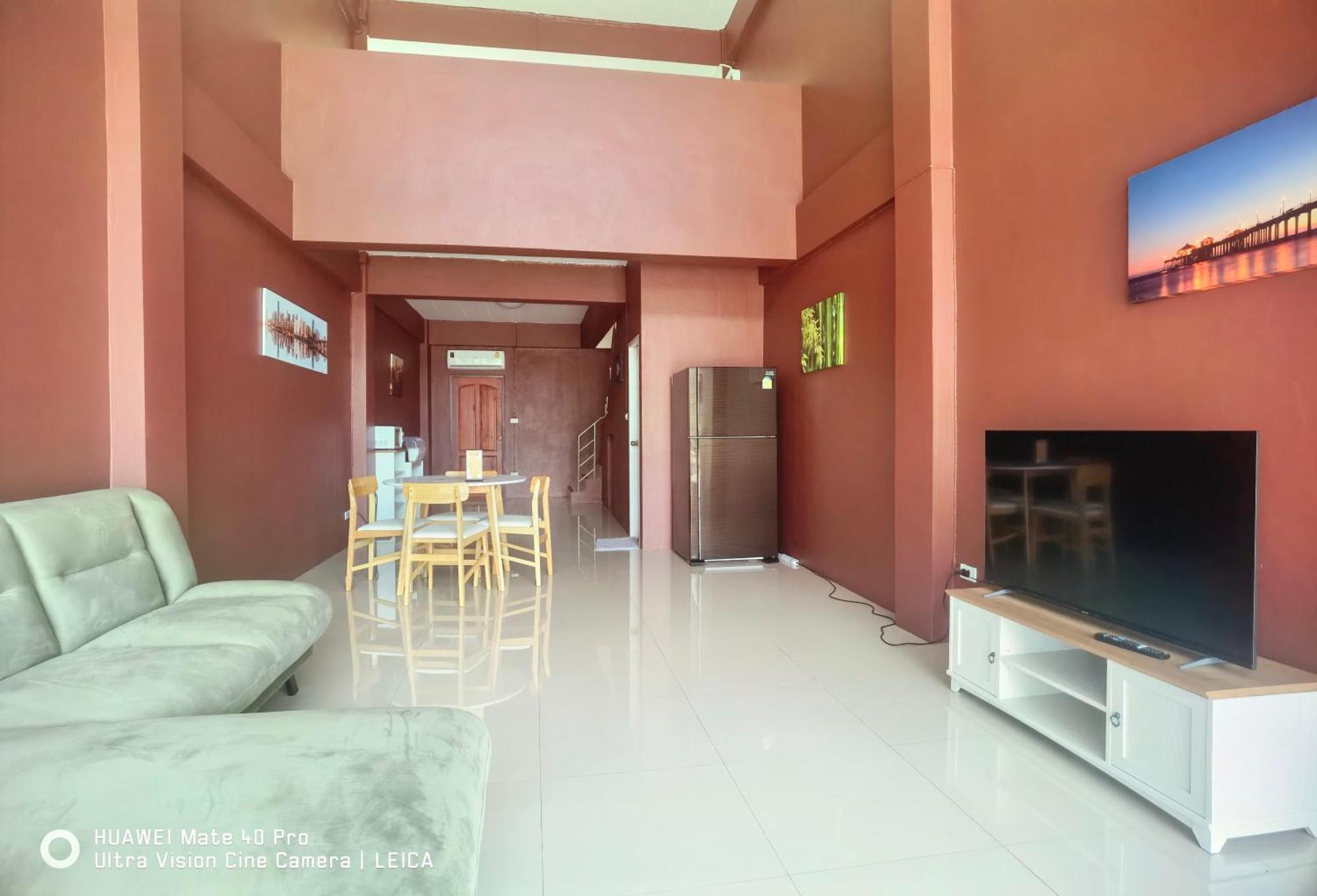Отель 115 Townhouse Ban Khlong Krang Экстерьер фото