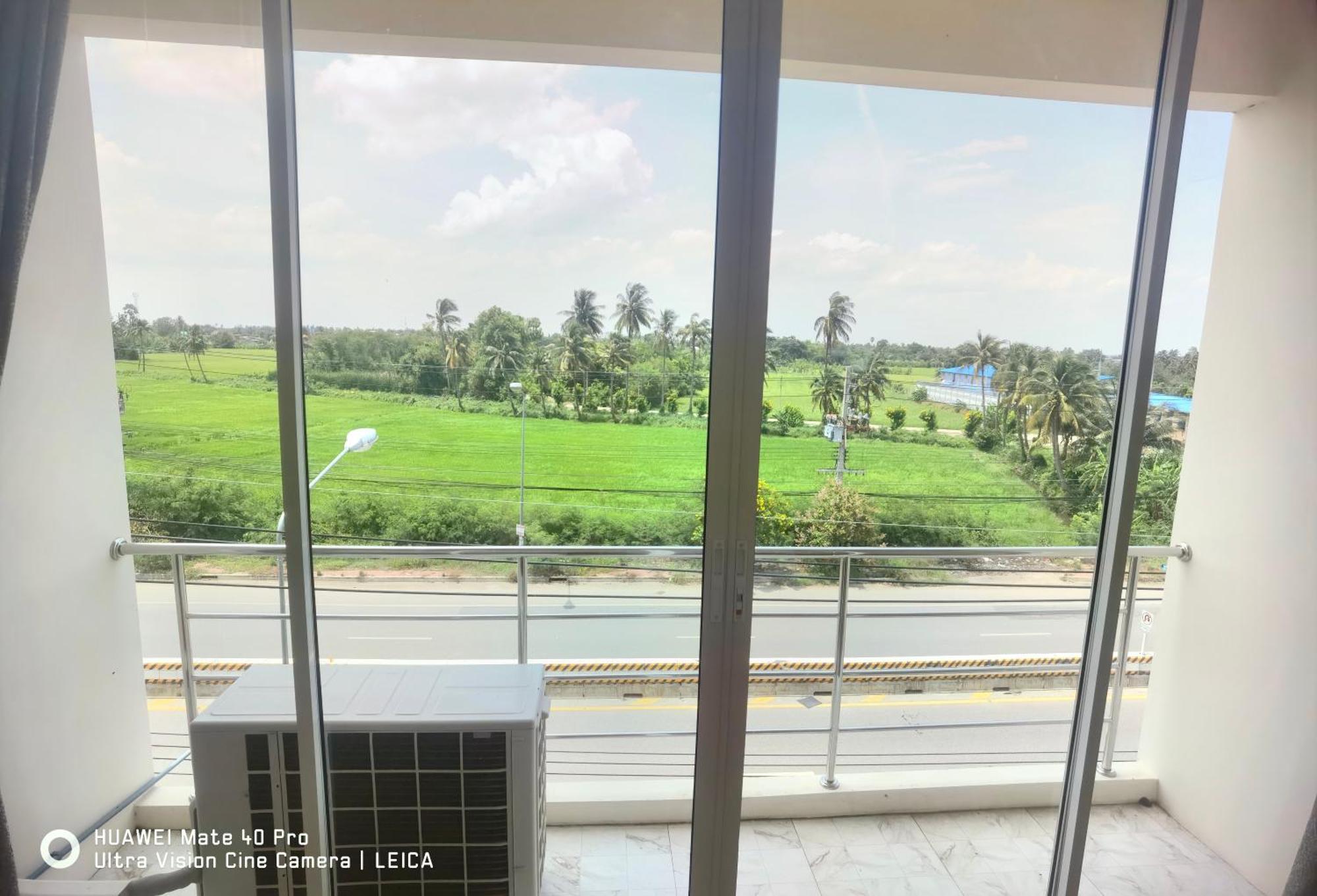 Отель 115 Townhouse Ban Khlong Krang Экстерьер фото