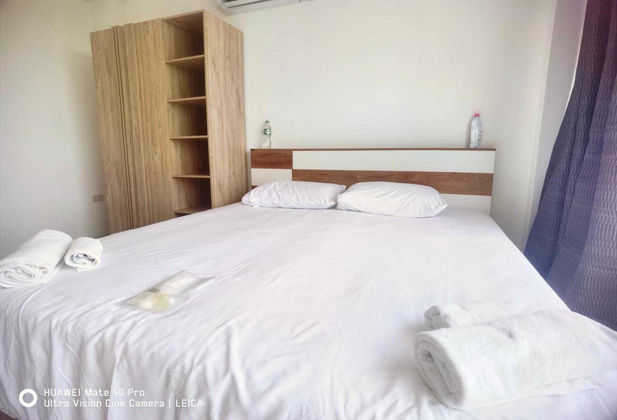 Отель 115 Townhouse Ban Khlong Krang Экстерьер фото