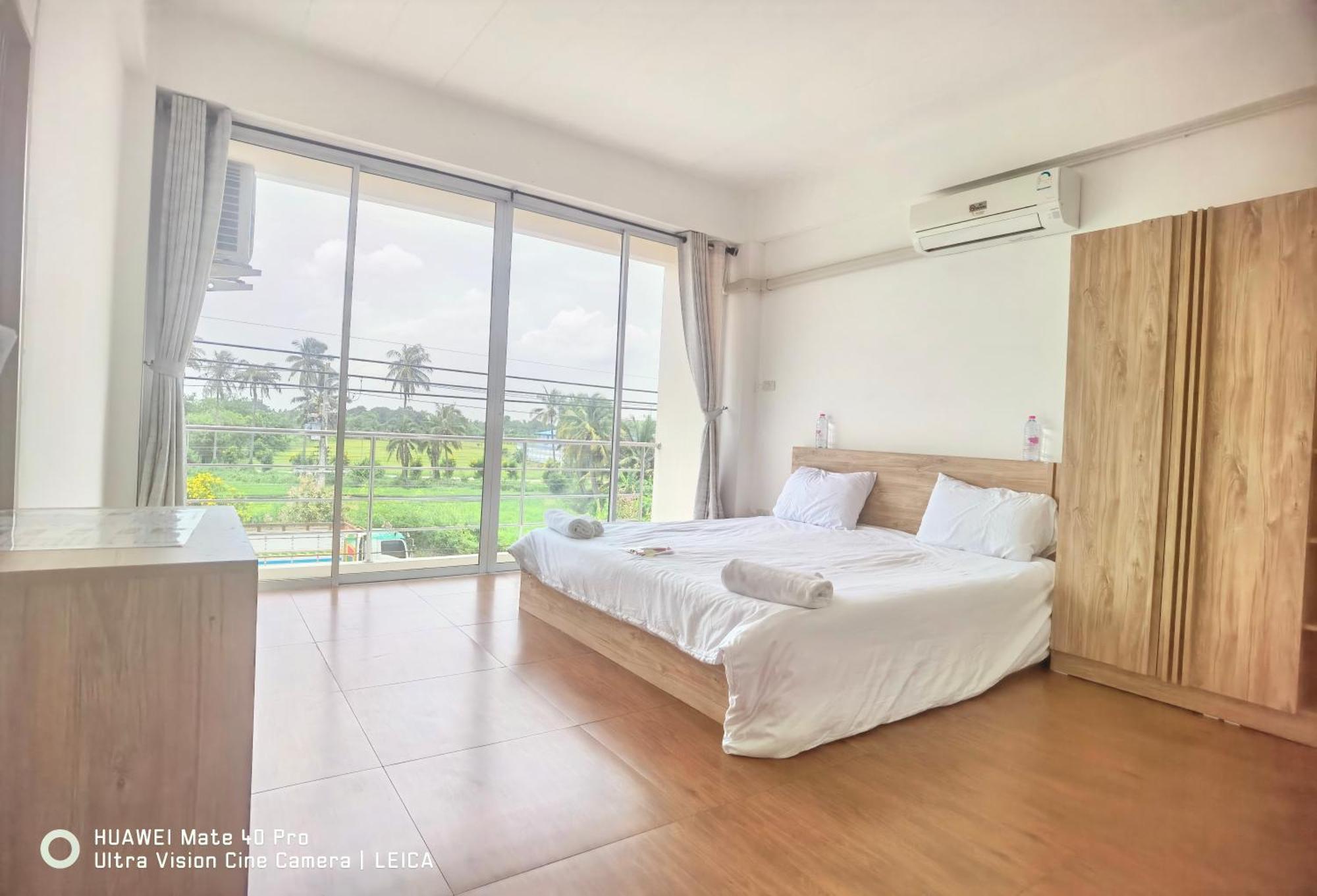 Отель 115 Townhouse Ban Khlong Krang Экстерьер фото