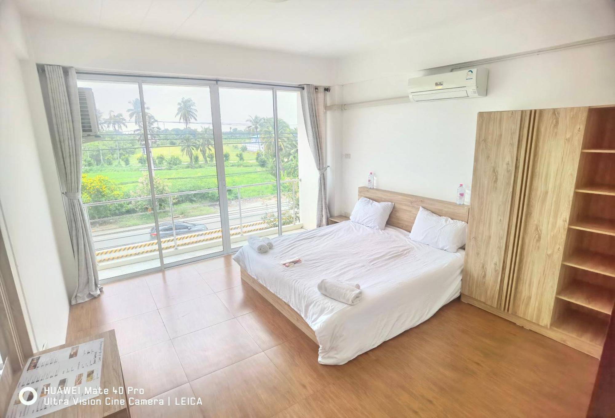 Отель 115 Townhouse Ban Khlong Krang Экстерьер фото